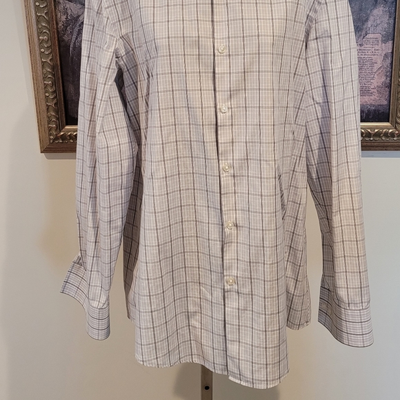 Hugo Boss slim fit dress shirt - Picture 2 of 16